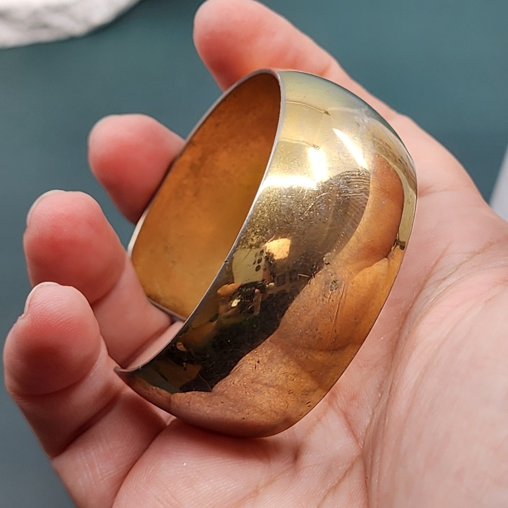 Monet Gold Tone Wide Open Cuff Bracelet Polished Statement Vintage Modernist - Picture 4 of 7